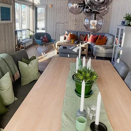 Enjoy The Calm Setting Of Cozy Family בית נופש