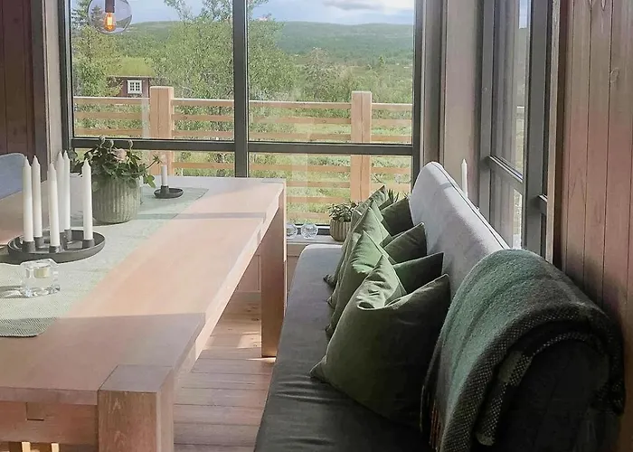 Enjoy The Calm Setting Of Cozy Family Etnedal