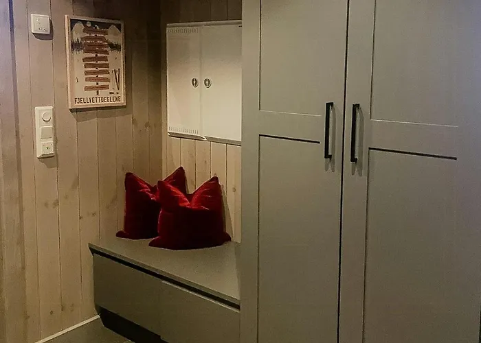 Enjoy The Calm Setting Of Cozy Family * Etnedal